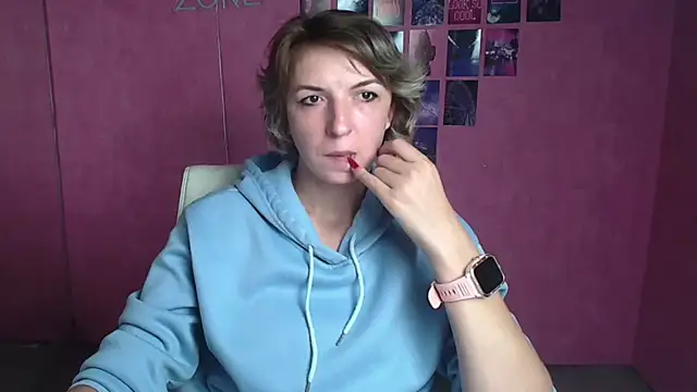 Lana Foxyy online show from July 10, 2026, 5:34 am