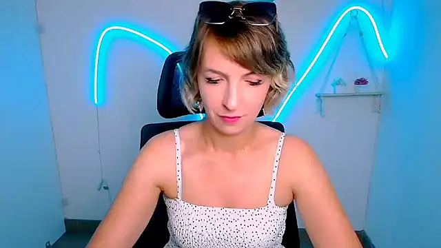 Lana Foxyy online show from July 13, 2026, 11:35 am
