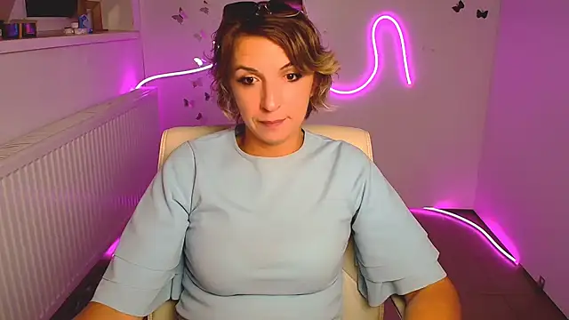 Lana Foxyy online show from July 25, 2026, 12:03 pm