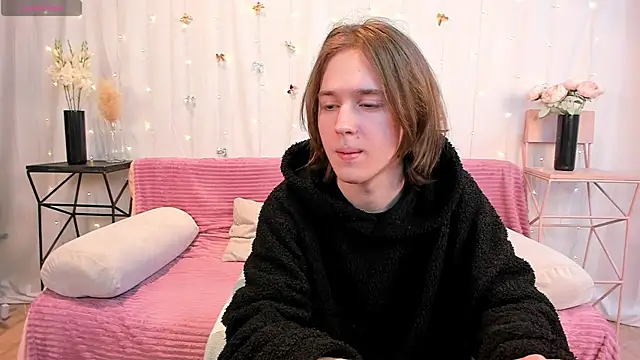 Snapshot of tagoyon chatting on December 20, 2025, 12:45 pm tagoyon online show from December 20, 2025, 12:45 pm