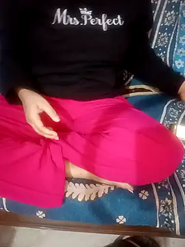 Snapshot of Sofia-111 chatting on February 16, 2026, 4:47 pm Sofia-111 online show from February 16, 2026, 4:47 pm