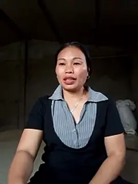 Snapshot of Maikha08 chatting on March 3, 2026, 10:10 am Maikha08 online show from March 3, 2026, 10:10 am