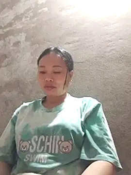 Snapshot of Maikha08 chatting on March 22, 2026, 10:13 pm Maikha08 online show from March 22, 2026, 10:13 pm