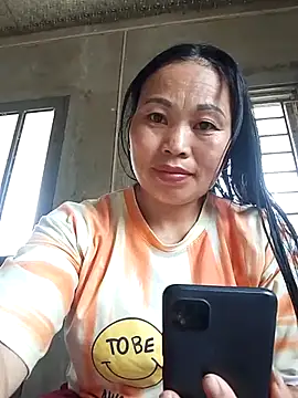 Snapshot of Maikha08 chatting on March 30, 2026, 4:02 am Maikha08 online show from March 30, 2026, 4:02 am