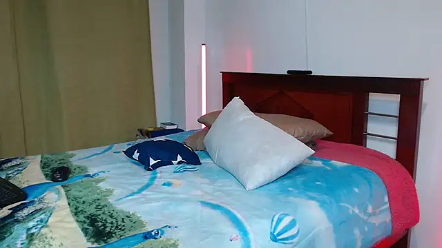 Snapshot of smith_celeste chatting on February 28, 2026, 12:44 am smith celeste online show from February 28, 2026, 12:44 am