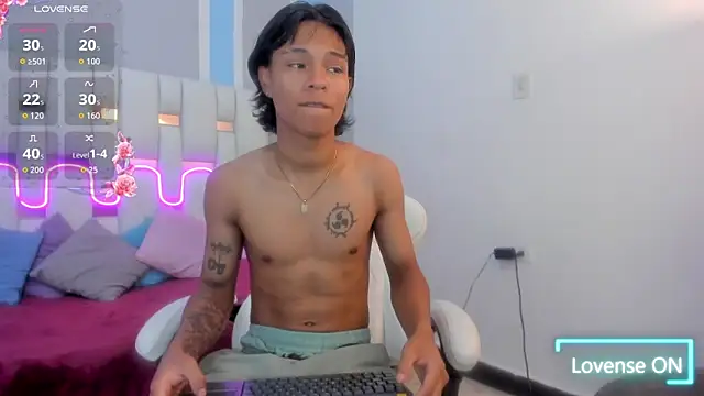 Snapshot of AndyKings_1 chatting on February 10, 2026, 3:32 am AndyKings 1 online show from February 10, 2026, 3:32 am