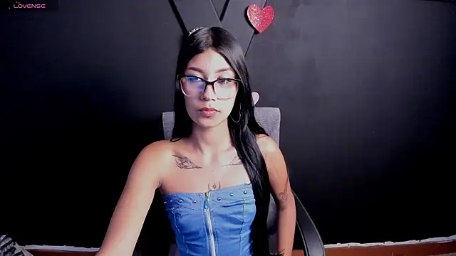 Snapshot of Mss_Meloddy chatting on February 16, 2026, 7:43 pm Mss Meloddy online show from February 16, 2026, 7:43 pm