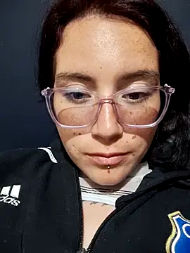 Snapshot of mara_adiction chatting on December 17, 2025, 3:29 pm mara adiction online show from December 17, 2025, 3:29 pm