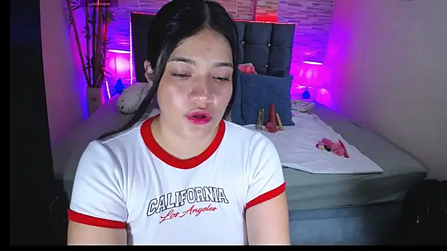 Valeri hot22 online show from April 13, 2026, 8:47 pm