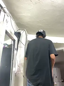 flacopais1 online show from December 16, 2025, 9:42 pm