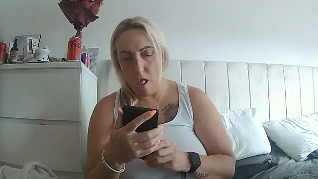 theblondecocklover online show from March 27, 2026, 2:17 pm