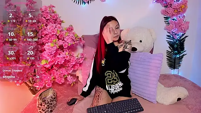 Snapshot of Nickie_reed_ chatting on February 23, 2026, 9:45 pm Nickie reed online show from February 23, 2026, 9:45 pm