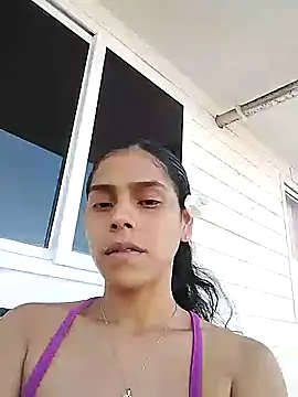 Snapshot of Emily_hot26 chatting on March 8, 2026, 9:29 pm Emily hot26 online show from March 8, 2026, 9:29 pm