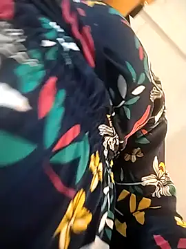 Snapshot of christy_ant chatting on February 17, 2026, 7:31 pm christy ant online show from February 17, 2026, 7:31 pm