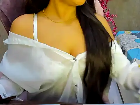 DimondGirl  online show from March 28, 2026, 9:47 pm