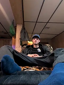 Snapshot of B8RHUNG chatting on December 19, 2025, 10:50 pm B8RHUNG online show from December 19, 2025, 10:50 pm