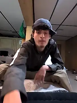 Snapshot of B8RHUNG chatting on January 18, 2026, 1:09 am B8RHUNG online show from January 18, 2026, 1:09 am