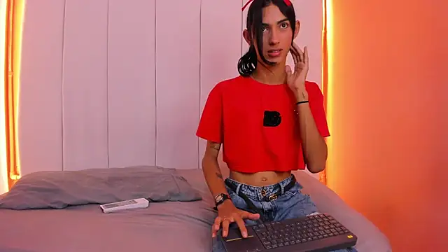 Snapshot of Sunny_OS chatting on January 13, 2026, 8:03 pm Sunny OS online show from January 13, 2026, 8:03 pm