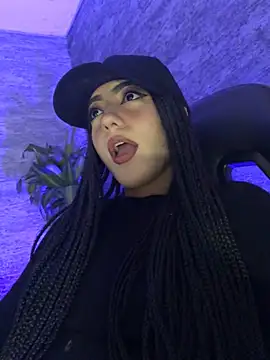 Snapshot of Odett_Khast chatting on January 16, 2026, 5:44 am Odett Khast online show from January 16, 2026, 5:44 am