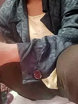 Snapshot of farana_bhat chatting on January 12, 2026, 4:29 am farana bhat online show from January 12, 2026, 4:29 am