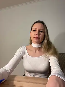 Snapshot of 1Moonlight1 chatting on February 21, 2026, 6:20 pm 1Moonlight1 online show from February 21, 2026, 6:20 pm