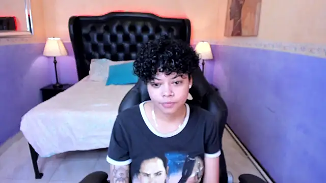 Snapshot of Sasha_Venom chatting on February 12, 2026, 11:33 pm Sasha Venom online show from February 12, 2026, 11:33 pm