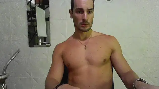 maximuss789 online show from April 13, 2026, 8:25 pm