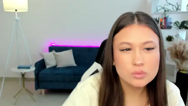 ArnitaAsma online show from December 19, 2025, 10:00 am