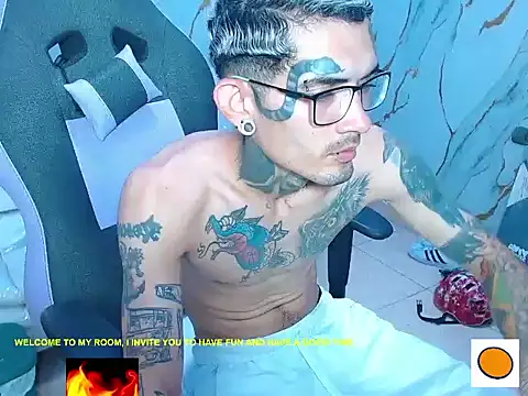 Snapshot of Boy_tatto77 chatting on February 17, 2026, 5:52 pm Boy tatto77 online show from February 17, 2026, 5:52 pm