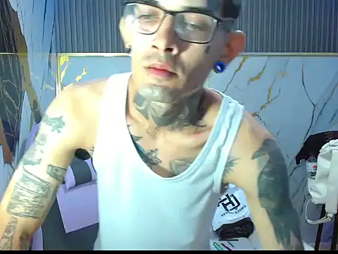 Snapshot of Boy_tatto77 chatting on February 23, 2026, 6:49 pm Boy tatto77 online show from February 23, 2026, 6:49 pm