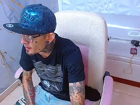 Boy tatto77 online show from July 15, 2026, 1:11 am