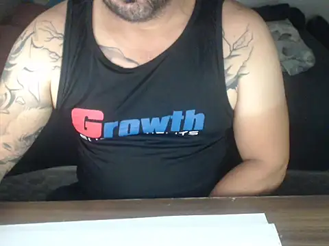 Snapshot of drlluis chatting on January 14, 2026, 12:16 am drlluis online show from January 14, 2026, 12:16 am