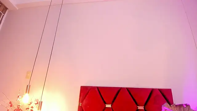Snapshot of GahiaBelucci chatting on April 21, 2026, 4:12 pm GahiaBelucci online show from April 21, 2026, 4:12 pm