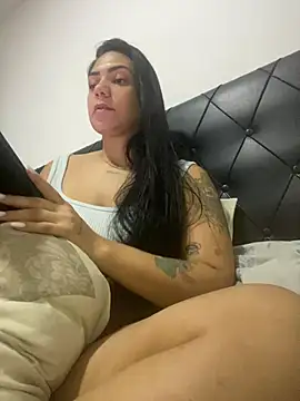 Nini  online show from February 10, 2026, 1:59 pm