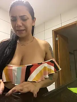 Nini  online show from March 30, 2026, 8:32 pm