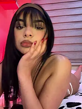 Snapshot of LARISSAEVANSS chatting on January 14, 2026, 2:39 am LARISSAEVANSS online show from January 14, 2026, 2:39 am