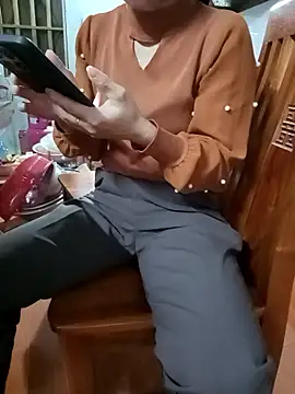 Snapshot of Sweet-Berryy chatting on January 10, 2026, 12:51 pm Sweet-Berryy online show from January 10, 2026, 12:51 pm