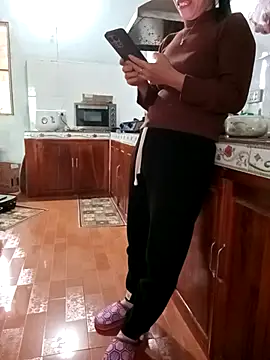 Snapshot of Sweet-Berryy chatting on February 11, 2026, 3:55 am Sweet-Berryy online show from February 11, 2026, 3:55 am