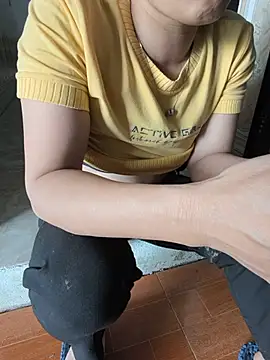 Sweet-Berryy online show from July 1, 2026, 5:53 am