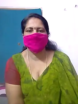 Snapshot of telugutrisha chatting on February 4, 2026, 2:12 pm telugutrisha online show from February 4, 2026, 2:12 pm