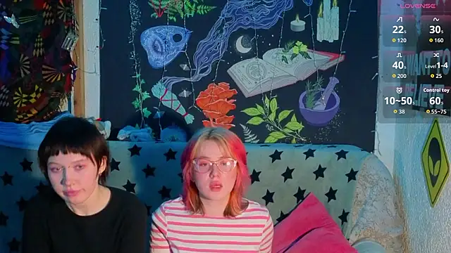 Snapshot of Ntmuforever chatting on February 4, 2026, 4:35 pm Ntmuforever online show from February 4, 2026, 4:35 pm