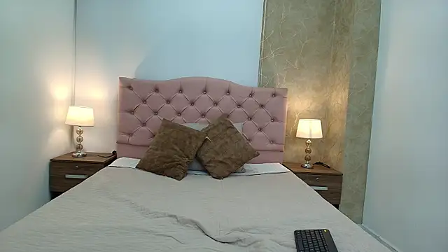 Snapshot of zoe_bermudez chatting on January 19, 2026, 3:32 am zoe bermudez online show from January 19, 2026, 3:32 am