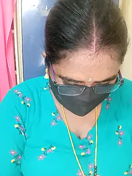 Snapshot of sirisha__9 chatting on April 25, 2026, 5:43 pm sirisha 9 online show from April 25, 2026, 5:43 pm