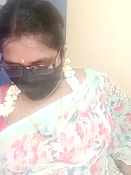 Snapshot of sirisha__9 chatting on April 28, 2026, 5:40 pm sirisha 9 online show from April 28, 2026, 5:40 pm