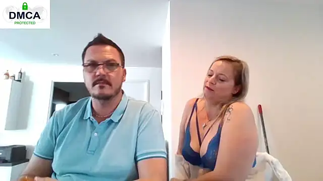 Miss-Chupagirly online show from April 28, 2026, 7:57 am