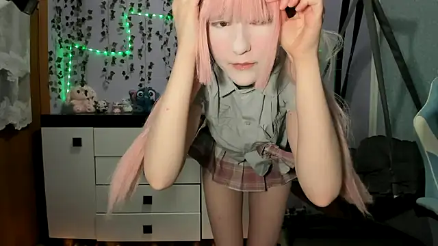 Yoonhee ki online show from February 9, 2026, 3:38 pm