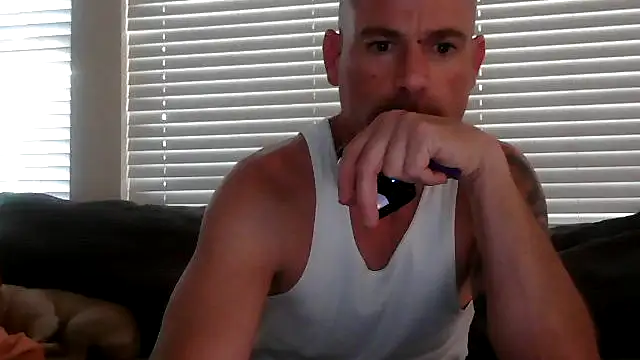 Snapshot of MISTERANDDEMI chatting on May 25, 2026, 12:27 am MISTERANDDEMI online show from May 25, 2026, 12:27 am