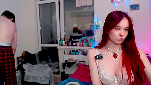 Snapshot of MaryJane_x_Peter chatting on December 18, 2025, 3:29 pm MaryJane x Peter online show from December 18, 2025, 3:29 pm