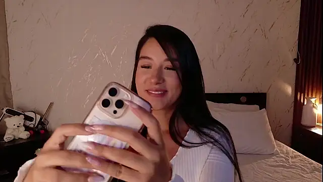 Snapshot of Alannadumont_ chatting on January 10, 2026, 7:15 pm Alannadumont online show from January 10, 2026, 7:15 pm