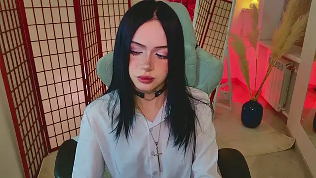 Dark Diva online show from May 5, 2026, 10:07 pm